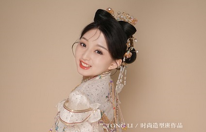 沈阳高中毕业学化妆哪家好？向您推荐快连化妆学校