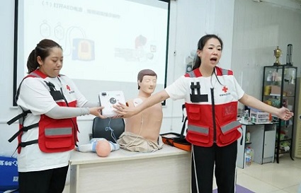 快连学校&沈阳红十字会举办心肺复苏（CPR+AED）培训活动，取得圆满成功！