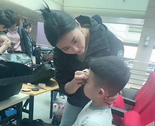 快连化妆学校